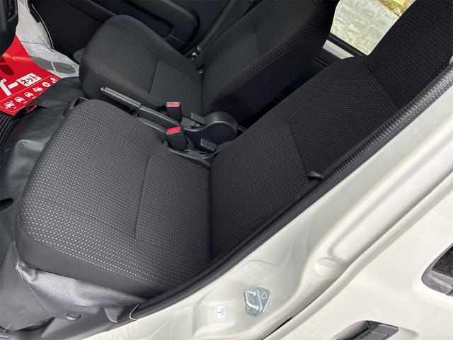 ピクシスバン デラックス　ＳＡＩＩＩ　４ＷＤ　オートマチック車　運転支援システムスマートアシストＩＩＩ　エアコン　パワーステアリング　前席パワーウインドウ　後席両側スライド　純正ラジオ（14枚目）