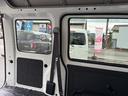 デラックス　ＳＡＩＩＩ　４ＷＤ　オートマチック車　運転支援システムスマートアシストＩＩＩ　エアコン　パワーステアリング　前席パワーウインドウ　後席両側スライド　純正ラジオ（36枚目）