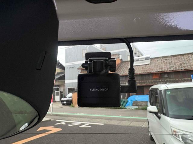 N-BOX G・Lパッケージ 8インチナビ ドラレコ ETC バックカメラ 両側電動スライドドア クリアランスソナー 衝突被害軽減システム オートライト スマートキー アイドリングストップ 電動格納ミラー ベンチシート 禁煙車(11枚目)