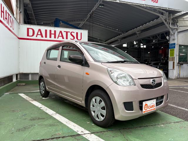 ミラ Ｘスペシャル　フルタイム４ＷＤ　５速マニュアル　禁煙車　記録簿　セキュリティアラーム　パワーウインドウ　エアバック　マニュアルエアコン　ＡＢＳ　パワステ　衝突安全ボディ　リヤワイパー　キーレス（2枚目）