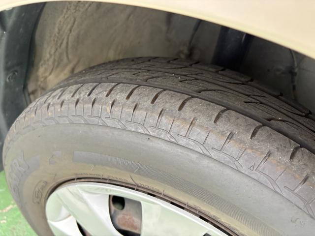 ミラ Ｘスペシャル　フルタイム４ＷＤ　５速マニュアル　禁煙車　記録簿　セキュリティアラーム　パワーウインドウ　エアバック　マニュアルエアコン　ＡＢＳ　パワステ　衝突安全ボディ　リヤワイパー　キーレス（15枚目）