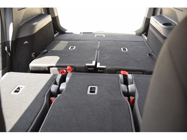 ゴルフトゥーラン ＴＳＩ　ハイライン　スマートキー　ＡＣＣ追従型レーダークルーズ　レーンアシスト　バックカメラ　ＬＥＤヘッドライト　ディスカバープロ　ワンオーナー　ＥＴＣ　３列シート　７人乗り（26枚目）