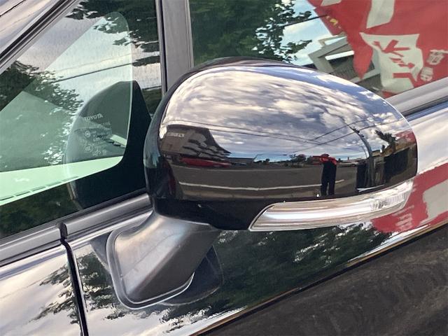 プリウス Ｓ　車検２年付　ＥＴＣ　Ｂｌｕｅｔｏｏｔｈ　記録簿　バックカメラ　ナビ　ＴＶ　アルミホイール　オートライト　ＣＶＴ　スマートキー　電動格納ミラー　盗難防止システム　ＣＤ　ＤＶＤ再生（21枚目）
