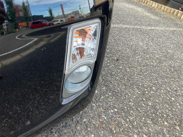 プリウス Ｓ　車検２年付　ＥＴＣ　Ｂｌｕｅｔｏｏｔｈ　記録簿　バックカメラ　ナビ　ＴＶ　アルミホイール　オートライト　ＣＶＴ　スマートキー　電動格納ミラー　盗難防止システム　ＣＤ　ＤＶＤ再生（27枚目）