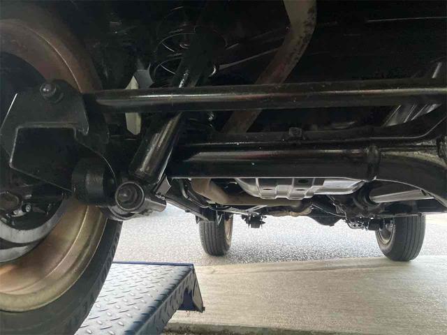 ジムニー ワイルドウインド　４ＷＤ　キーレスエントリー　ＡＴ　ＡＢＳ　ＣＤ　ＭＤ　カセット　アルミホイール　衝突安全ボディ　エアコン　パワーウィンドウ（52枚目）