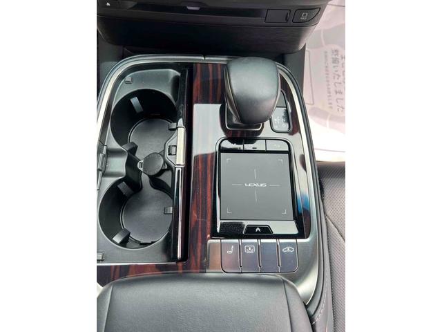 ＬＳ ＬＳ５００　Ｉパッケージ　黒革シート　ドライブレコーダー　クリアランスソナー　レーンアシスト　オートクルーズコントロール　バックカメラ　フロントカメラ　ナビＴＶ　２０インチアルミ　オートマチックハイビーム　オートライト（6枚目）