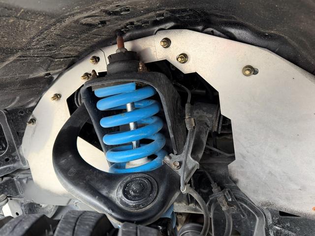 ハイラックスサーフ ＳＳＲ－Ｘ　アメリカンＶｅｒ　ビルシュタインリフトアップキット　ラテラルロッド　ＷＡＲＮ　ＵＲ８０００－Ｓ　ＦＡＣＴＯＲ５５　ソリッドレーシングタービンＺ１　ＴＯＹＯ　Ｍ／Ｔ　３１５／７５／１６　シュノーケル（18枚目）