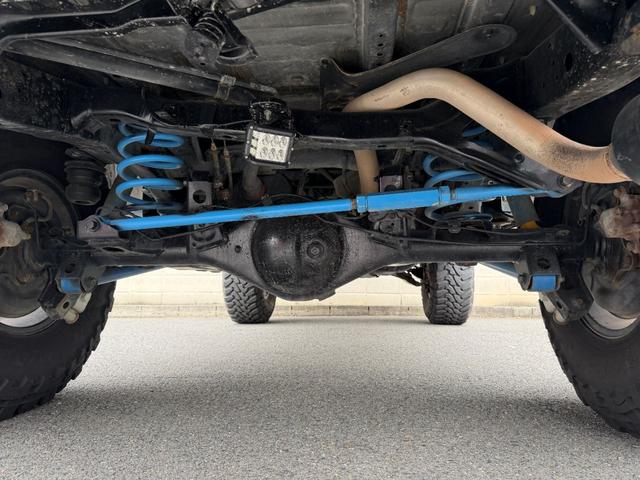 ハイラックスサーフ ＳＳＲ－Ｘ　アメリカンＶｅｒ　ビルシュタインリフトアップキット　ラテラルロッド　ＷＡＲＮ　ＵＲ８０００－Ｓ　ＦＡＣＴＯＲ５５　ソリッドレーシングタービンＺ１　ＴＯＹＯ　Ｍ／Ｔ　３１５／７５／１６　シュノーケル（20枚目）