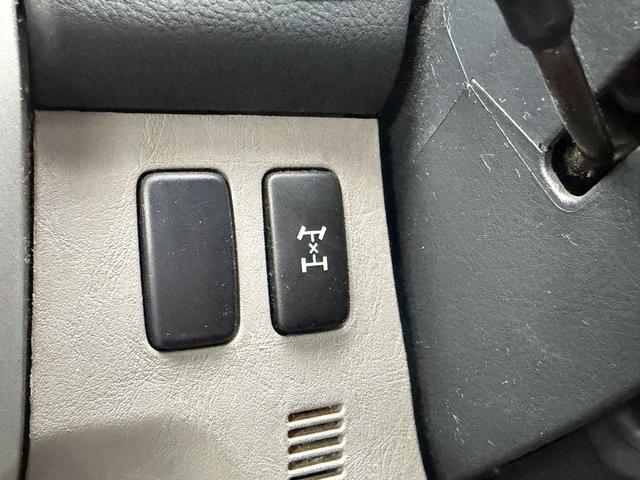 ハイラックスサーフ ＳＳＲ－Ｘ　アメリカンＶｅｒ　ビルシュタインリフトアップキット　ラテラルロッド　ＷＡＲＮ　ＵＲ８０００－Ｓ　ＦＡＣＴＯＲ５５　ソリッドレーシングタービンＺ１　ＴＯＹＯ　Ｍ／Ｔ　３１５／７５／１６　シュノーケル（23枚目）