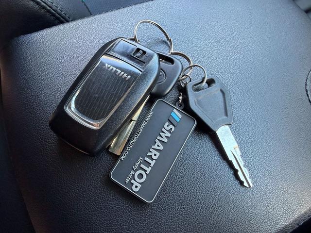 ハイラックス Ｚ　ＪＡＯＳ　ＢＡＴＴＬＥＺｘリフトアップキット　ＫＭＣ　ＫＭ７１８　ＳＵＭＭＩＴ　１７インチ　ＢＦグッドリッチ　ＡｌｌＴｅｒｒａｉｎ　ＳＭＡＲＴＴＯＰ同色塗装キャノピー　アルパインビックｘ　フルセグ（46枚目）