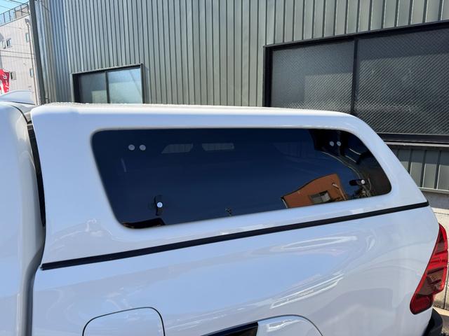 ハイラックス Ｚ　ＧＲスポーツ　ワンオーナー　ＴＲＤキャノピー　ＲＡＹＳ　ＡＬＡＰ０７Ｘ　１８インチＦＯＲＧＥＤ　マルチナビ　全方位カメラ　社外デジタルインナーミラー　コーナーセンサー　ＡＲＣＬＩＧＨＴ製ヒッチメンバー　後席モニター（17枚目）