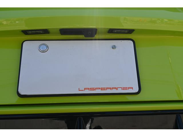 ウルス 　ペルフォルマンテ　ＯＰ９８０　ＶｅｒｄｅＳｃａｎｄａｌ　２３インチ鍛造チタンボルトＡＷ　パノラマルーフ　カーボンシャイニーインテリア　レッドインナーハンドル　ダークＰＫＧ　ブラックアクラポヴィッチ（37枚目）