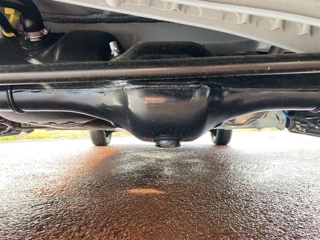 ムーヴキャンバス ストライプスＧ　４ＷＤ　バックカメラ　両側電動スライドドア　ＴＶ　クリアランスソナー　衝突被害軽減システム　オートライト　ＬＥＤヘッドランプ　スマートキー　アイドリングストップ　電動格納ミラー　シートヒーター（72枚目）