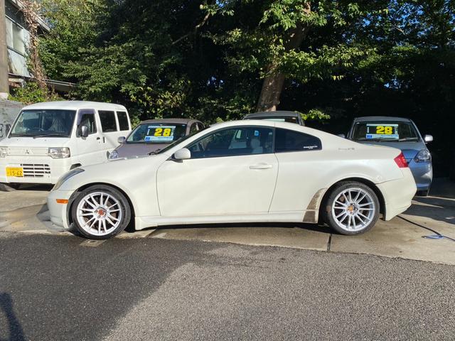 スカイライン 350GT プレミアム 70th-II 車高調マフラーメタルクラッチ交換済みライトチューン(4枚目)