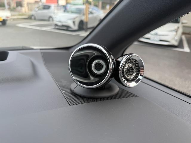 ヴェルファイアハイブリッド Z プレミア 左右独立ムーンルーフ デジタルインナーミラー 純正14インチナビ パノラミックビュー ユニバーサルステップ ブラウン内装 トヨタチームメイトアドバンスパーク(23枚目)