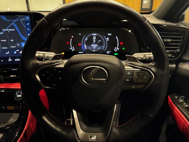 ＮＸ ＮＸ３５０ｈ　Ｆスポーツ　ＮＸ３５０ｈ　Ｆスポーツ　純正ナビ　パノラマルーフ　パノラミックビューモニター　赤黒レザーシート　パワーバックドア　衝突軽減ブレーキ　レーダークルーズコントロール　パワーシート　シートヒーター（26枚目）