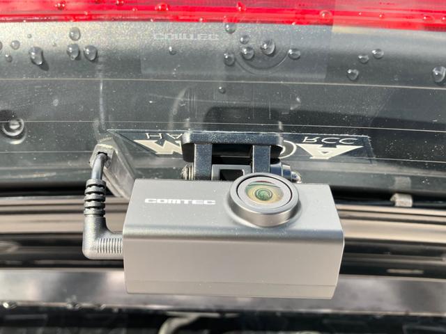 フィットハイブリッド ベースグレード　４ＷＤ　ドライブレコーダー　ＥＴＣ　バックカメラ　ナビ　オートライト　スマートキー　電動格納ミラー　ＡＴ　盗難防止システム　衝突安全ボディ　ＣＤ　ＤＶＤ再生　ＵＳＢ（21枚目）