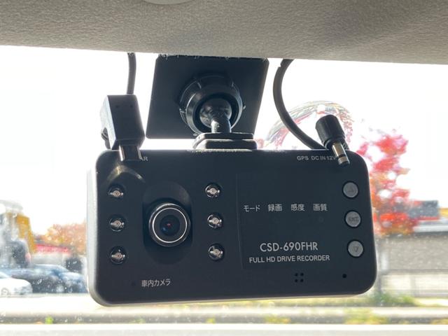 クロスビー ハイブリッドＭＸ　４ＷＤ　ドライブレコーダー　ＥＴＣ　バックカメラ　ナビ　ＴＶ　オートライト　アルミホイール　スマートキー　アイドリングストップ　電動格納ミラー　シートヒーター　ＡＴ　盗難防止システム　衝突安全ボディ（4枚目）