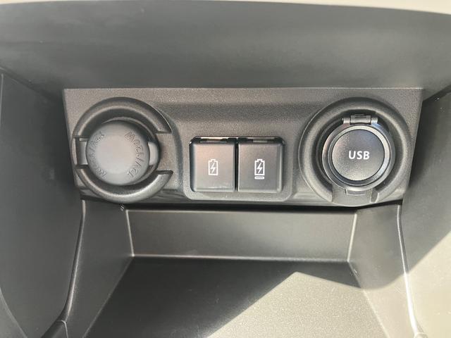 スイフト ハイブリッドＭＺ　ワンオーナー　ＥＴＣ　全周囲カメラ　ナビ　ＴＶ　クリアランスソナー　オートクルーズコントロール　レーンアシスト　衝突被害軽減システム　アルミホイール　オートライト　ＬＥＤヘッドランプ　スマートキー（11枚目）