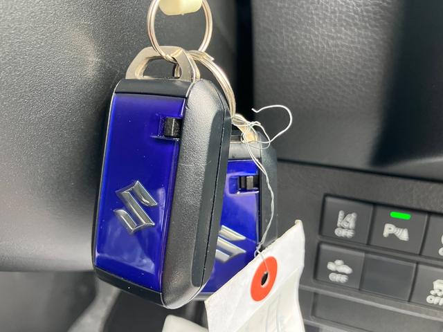 アルト ハイブリッドＸ　全周囲カメラ　ディスプレイオーディオ　クリアランスソナー　衝突被害軽減システム　オートライト　ＬＥＤヘッドランプ　スマートキー　アイドリングストップ　電動格納ミラー　シートヒーター（11枚目）