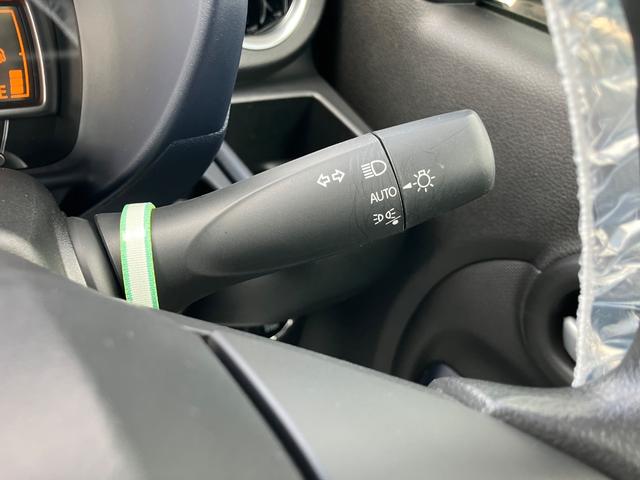 アルト ハイブリッドＸ　全周囲カメラ　ディスプレイオーディオ　クリアランスソナー　衝突被害軽減システム　オートライト　ＬＥＤヘッドランプ　スマートキー　アイドリングストップ　電動格納ミラー　シートヒーター（22枚目）