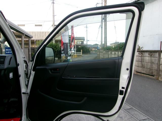 ハイエースバン 　ドライブレコーダー　ナビ　ＴＶ　スライドドア　ＡＴ　ＣＤ　ＤＶＤ再生　Ｂｌｕｅｔｏｏｔｈ　記録簿（50枚目）