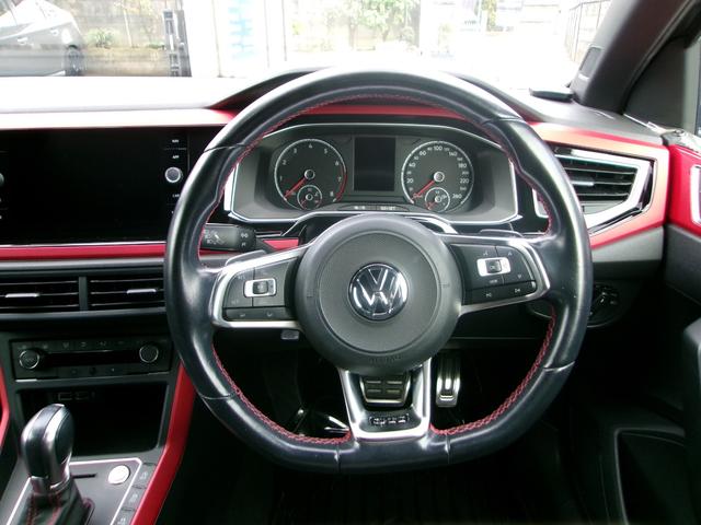ポロＧＴＩ ベースグレード　ベースグレード（５名）　クルーズコントロール　ＢＴ　アイスト　ＬＥＤヘッド　スマートキー　バックカメラ　ＥＴＣ２．０　キーレスエントリー　オートライト　ＵＳＢ　フルオートエアコン　メモリーナビ（3枚目）