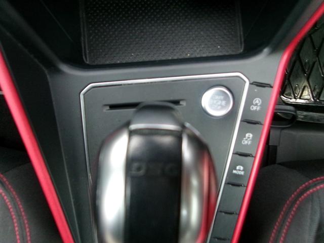 ポロＧＴＩ ベースグレード　ベースグレード（５名）　クルーズコントロール　ＢＴ　アイスト　ＬＥＤヘッド　スマートキー　バックカメラ　ＥＴＣ２．０　キーレスエントリー　オートライト　ＵＳＢ　フルオートエアコン　メモリーナビ（27枚目）