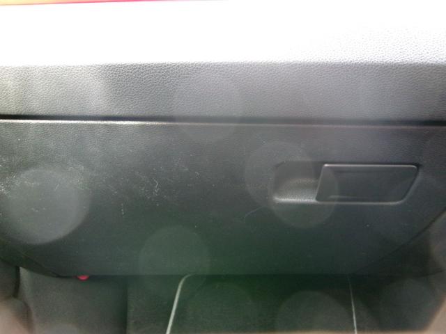 ポロＧＴＩ ベースグレード　ベースグレード（５名）　クルーズコントロール　ＢＴ　アイスト　ＬＥＤヘッド　スマートキー　バックカメラ　ＥＴＣ２．０　キーレスエントリー　オートライト　ＵＳＢ　フルオートエアコン　メモリーナビ（31枚目）