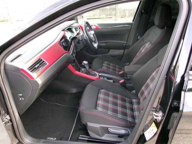 ポロＧＴＩ ベースグレード　ベースグレード（５名）　クルーズコントロール　ＢＴ　アイスト　ＬＥＤヘッド　スマートキー　バックカメラ　ＥＴＣ２．０　キーレスエントリー　オートライト　ＵＳＢ　フルオートエアコン　メモリーナビ（40枚目）