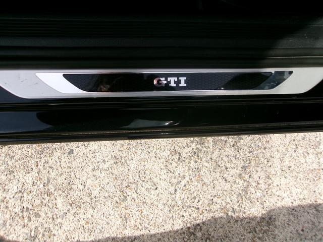 ポロＧＴＩ ベースグレード　ベースグレード（５名）　クルーズコントロール　ＢＴ　アイスト　ＬＥＤヘッド　スマートキー　バックカメラ　ＥＴＣ２．０　キーレスエントリー　オートライト　ＵＳＢ　フルオートエアコン　メモリーナビ（67枚目）