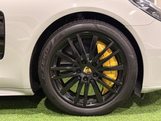 パナメーラ ＧＴＳ　ＴＶチューナー　アルカンターラ　黒革シート　サンルーフ　前後シートヒーター　ドライブレコーダー　ＧＰＳレーダー（30枚目）