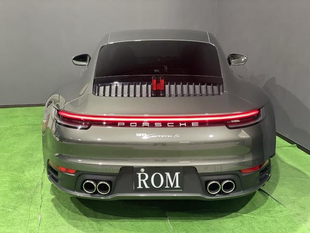 ９１１ ９１１カレラＳ　Ｐフィルム　Ｆリフトアップ　ベージュ革　スポクロ　マットカーボンインテリＰＫＧ　ＰＳスパイダーデザインＷ　ＰＡＳＭスポーツサス　Ｐエントリードライブ　４ｗａｙスポーツプラアス　ヒーター付ステアリング（11枚目）