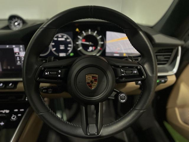 ９１１ ９１１カレラＳ　Ｐフィルム　Ｆリフトアップ　ベージュ革　スポクロ　マットカーボンインテリＰＫＧ　ＰＳスパイダーデザインＷ　ＰＡＳＭスポーツサス　Ｐエントリードライブ　４ｗａｙスポーツプラアス　ヒーター付ステアリング（17枚目）