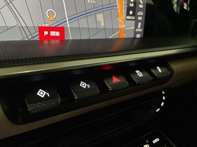 ９１１ ９１１カレラＳ　Ｐフィルム　Ｆリフトアップ　ベージュ革　スポクロ　マットカーボンインテリＰＫＧ　ＰＳスパイダーデザインＷ　ＰＡＳＭスポーツサス　Ｐエントリードライブ　４ｗａｙスポーツプラアス　ヒーター付ステアリング（28枚目）