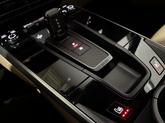 ９１１ ９１１カレラＳ　Ｐフィルム　Ｆリフトアップ　ベージュ革　スポクロ　マットカーボンインテリＰＫＧ　ＰＳスパイダーデザインＷ　ＰＡＳＭスポーツサス　Ｐエントリードライブ　４ｗａｙスポーツプラアス　ヒーター付ステアリング（30枚目）