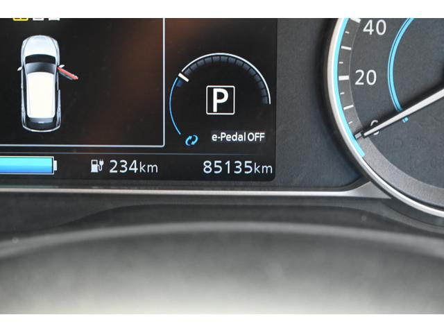 リーフ Ｘ　走行無制限１年保証　ナビ　ＴＶ　バックカメラ　ＥＴＣ　Ｂｌｕｅｔｏｏｔｈ接続　シートヒーター　ハンドルヒーター　ＥＴＣ　純正ＡＷ　スマートキー　ＵＳＢ接続　衝突被害軽減ブレーキ（62枚目）