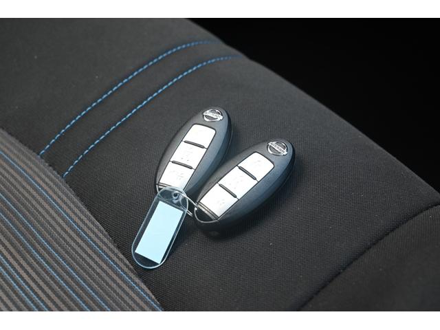 リーフ Ｘ　走行無制限１年保証　ナビ　ＴＶ　バックカメラ　ＥＴＣ　Ｂｌｕｅｔｏｏｔｈ接続　シートヒーター　ハンドルヒーター　ＥＴＣ　純正ＡＷ　スマートキー　ＵＳＢ接続　衝突被害軽減ブレーキ（76枚目）