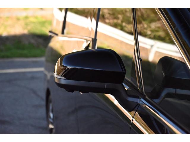 ヴェルファイアハイブリッド Ｚ　プレミア　登録済未使用車　ユニバ－サルステップ　両側電動スライド　全方位カメラ　本革シート　禁煙　シートヒーター／エアコン　ハンドルヒーター　電動リアゲート　ＬＥＤ　ナビ　フルセグＴＶ　ＥＴＣ（18枚目）