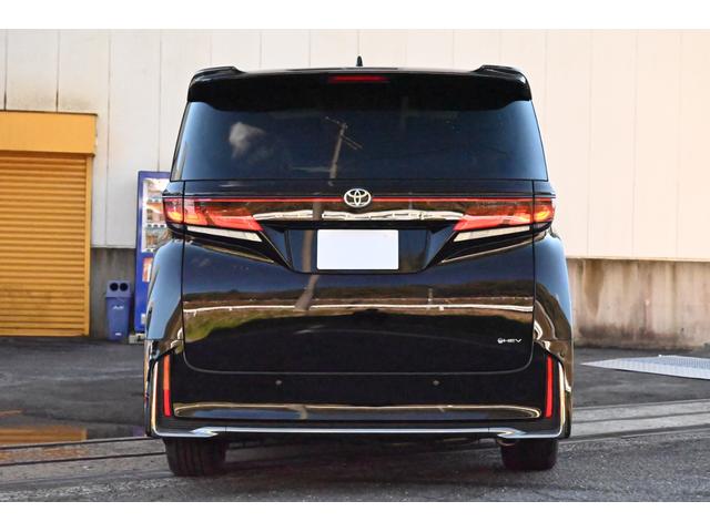 ヴェルファイアハイブリッド Ｚ　プレミア　登録済未使用車　ユニバ－サルステップ　両側電動スライド　全方位カメラ　本革シート　禁煙　シートヒーター／エアコン　ハンドルヒーター　電動リアゲート　ＬＥＤ　ナビ　フルセグＴＶ　ＥＴＣ（21枚目）