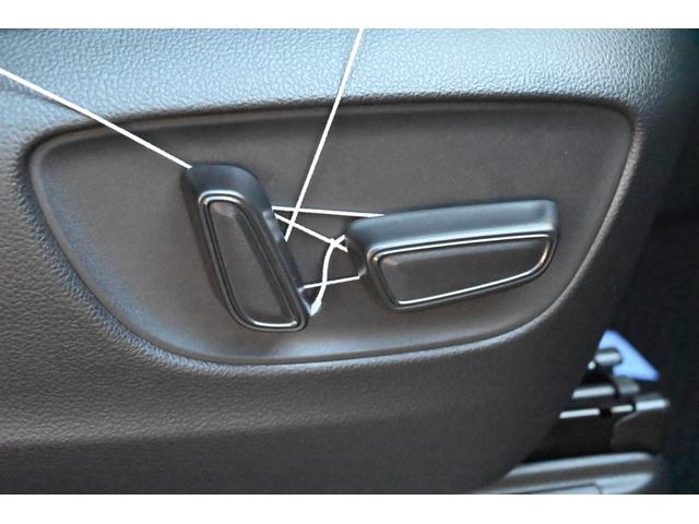 ヴェルファイアハイブリッド Ｚ　プレミア　登録済未使用車　ユニバ－サルステップ　両側電動スライド　全方位カメラ　本革シート　禁煙　シートヒーター／エアコン　ハンドルヒーター　電動リアゲート　ＬＥＤ　ナビ　フルセグＴＶ　ＥＴＣ（40枚目）