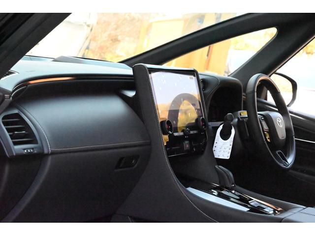 ヴェルファイアハイブリッド Ｚ　プレミア　登録済未使用車　ユニバ－サルステップ　両側電動スライド　全方位カメラ　本革シート　禁煙　シートヒーター／エアコン　ハンドルヒーター　電動リアゲート　ＬＥＤ　ナビ　フルセグＴＶ　ＥＴＣ（42枚目）