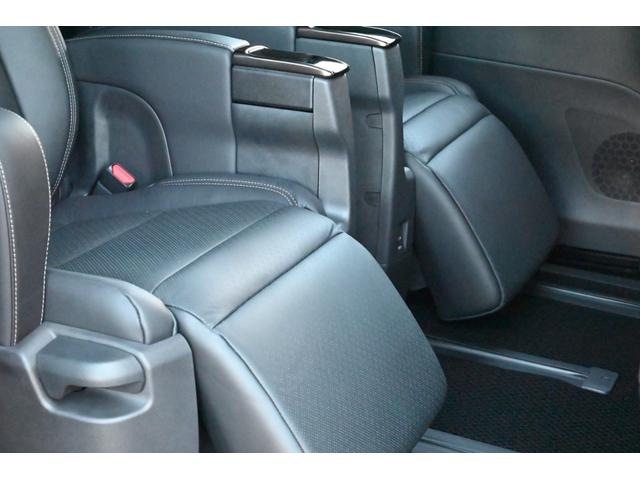 ヴェルファイアハイブリッド Ｚ　プレミア　登録済未使用車　ユニバ－サルステップ　両側電動スライド　全方位カメラ　本革シート　禁煙　シートヒーター／エアコン　ハンドルヒーター　電動リアゲート　ＬＥＤ　ナビ　フルセグＴＶ　ＥＴＣ（52枚目）