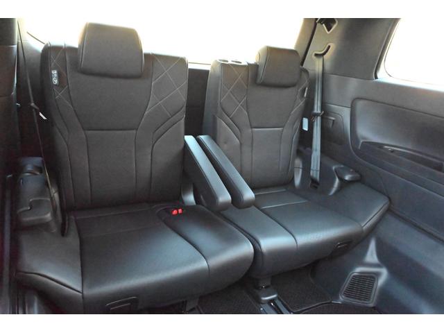 ヴェルファイアハイブリッド Ｚ　プレミア　登録済未使用車　ユニバ－サルステップ　両側電動スライド　全方位カメラ　本革シート　禁煙　シートヒーター／エアコン　ハンドルヒーター　電動リアゲート　ＬＥＤ　ナビ　フルセグＴＶ　ＥＴＣ（55枚目）