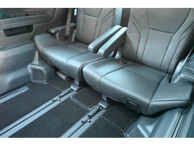 ヴェルファイアハイブリッド Ｚ　プレミア　登録済未使用車　ユニバ－サルステップ　両側電動スライド　全方位カメラ　本革シート　禁煙　シートヒーター／エアコン　ハンドルヒーター　電動リアゲート　ＬＥＤ　ナビ　フルセグＴＶ　ＥＴＣ（58枚目）