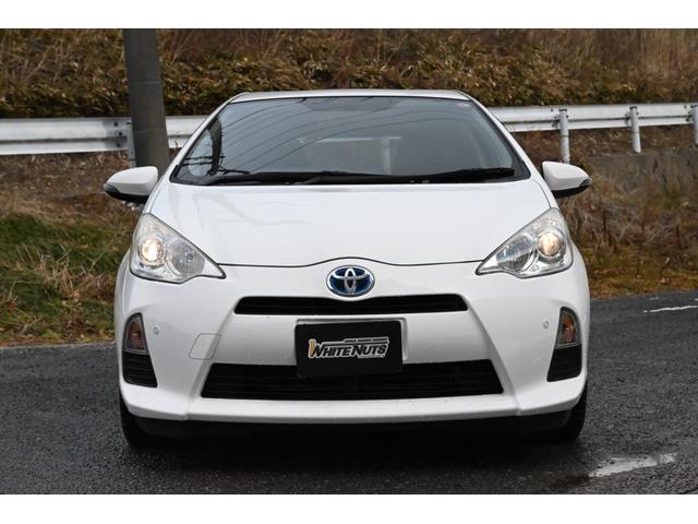 アクア Ｓ　ＨＶバッテリ－１年保証　ナビ　フルセグＴＶ　バックカメラ　社外ＡＷ　記録簿　Ｂｌｕｅｔｏｏｔｈ接続　スマートキー　ＣＤ　ＤＶＤ　横滑り防止装置　パワーウィンドウ　運転席／助手席エアバック　ＡＢＳ（21枚目）