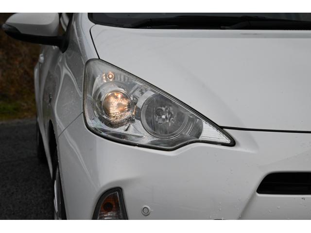 アクア Ｓ　ＨＶバッテリ－１年保証　ナビ　フルセグＴＶ　バックカメラ　社外ＡＷ　記録簿　Ｂｌｕｅｔｏｏｔｈ接続　スマートキー　ＣＤ　ＤＶＤ　横滑り防止装置　パワーウィンドウ　運転席／助手席エアバック　ＡＢＳ（23枚目）