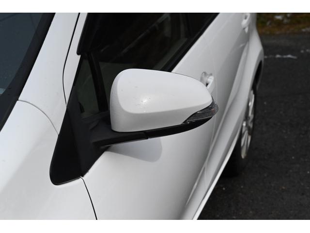 アクア Ｓ　ＨＶバッテリ－１年保証　ナビ　フルセグＴＶ　バックカメラ　社外ＡＷ　記録簿　Ｂｌｕｅｔｏｏｔｈ接続　スマートキー　ＣＤ　ＤＶＤ　横滑り防止装置　パワーウィンドウ　運転席／助手席エアバック　ＡＢＳ（26枚目）