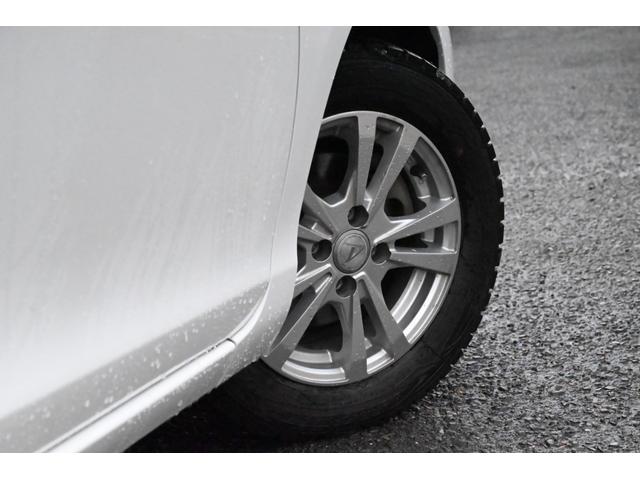 アクア Ｓ　ＨＶバッテリ－１年保証　ナビ　フルセグＴＶ　バックカメラ　社外ＡＷ　記録簿　Ｂｌｕｅｔｏｏｔｈ接続　スマートキー　ＣＤ　ＤＶＤ　横滑り防止装置　パワーウィンドウ　運転席／助手席エアバック　ＡＢＳ（31枚目）