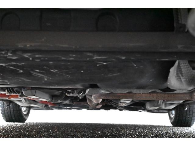 アクア Ｓ　ＨＶバッテリ－１年保証　ナビ　フルセグＴＶ　バックカメラ　社外ＡＷ　記録簿　Ｂｌｕｅｔｏｏｔｈ接続　スマートキー　ＣＤ　ＤＶＤ　横滑り防止装置　パワーウィンドウ　運転席／助手席エアバック　ＡＢＳ（35枚目）